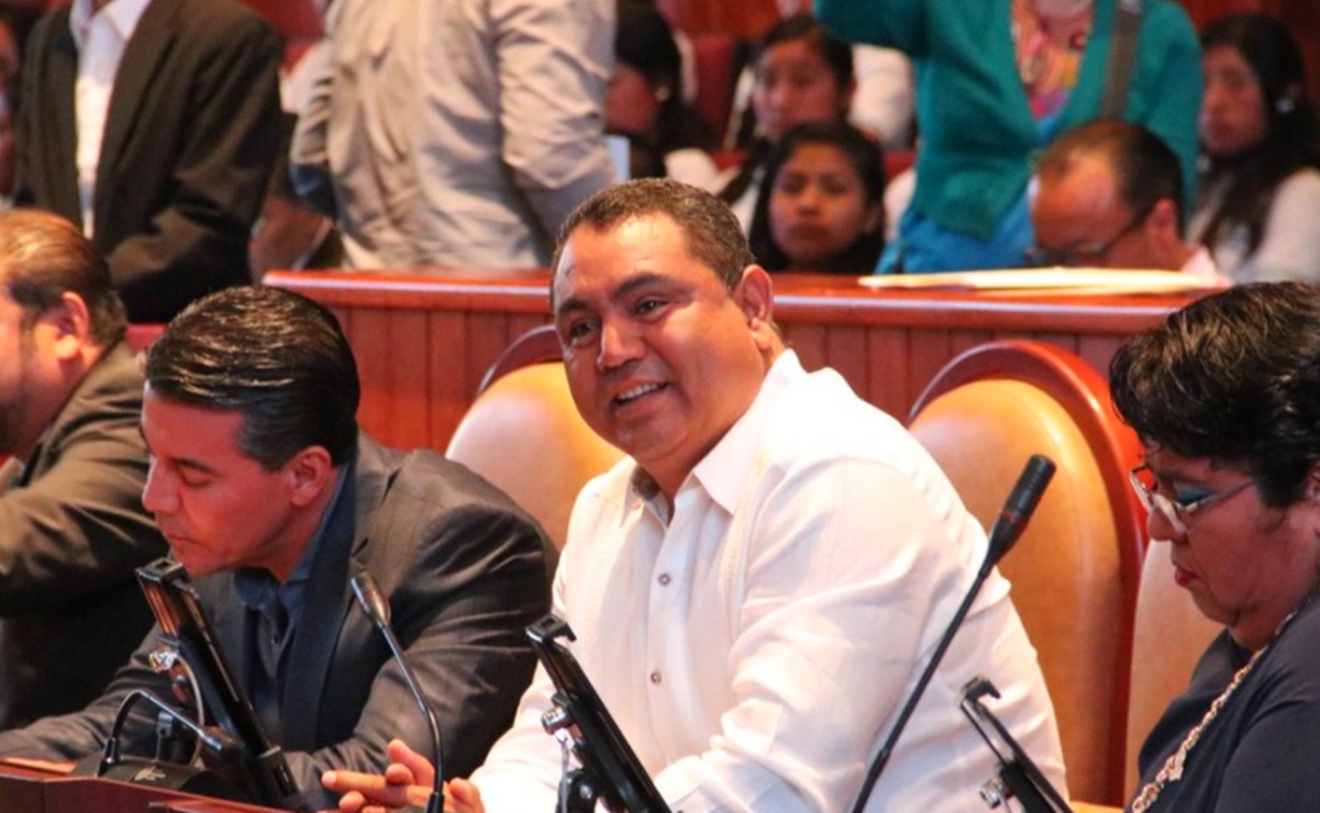 Detienen en Veracruz al diputado oaxaqueño Gustavo Díaz; buscaba a su hijo
