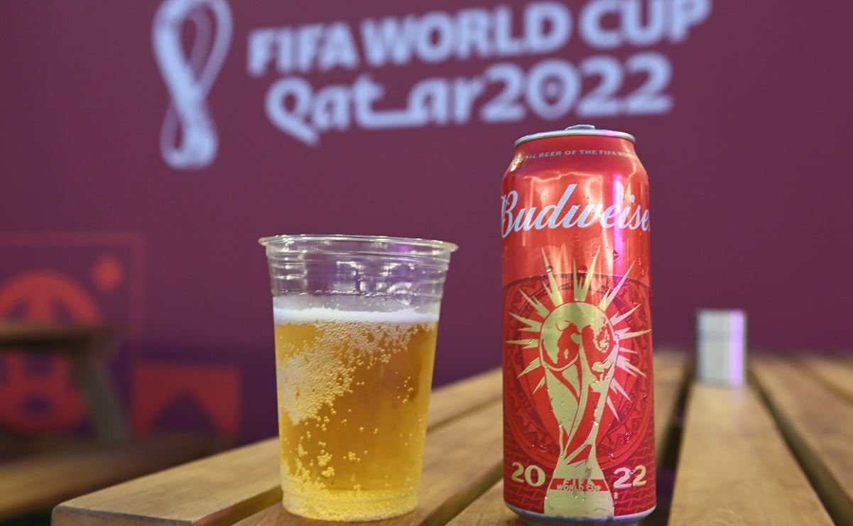 La FIFA anunció la prohibición de venta de cerveza en los estadios dos días antes de la Copa del Mundo