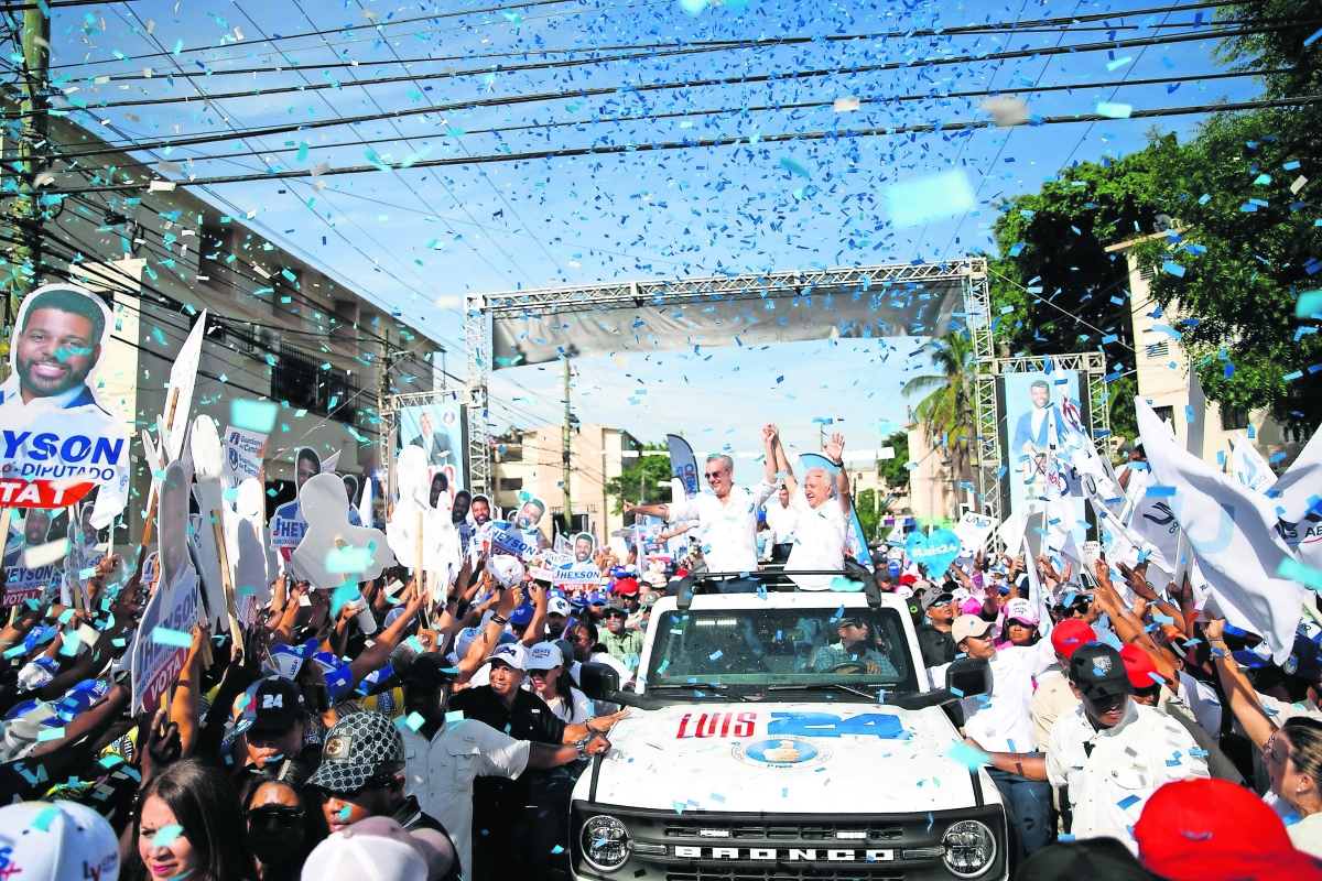 Dominicana, a las urnas con Haití en la mira