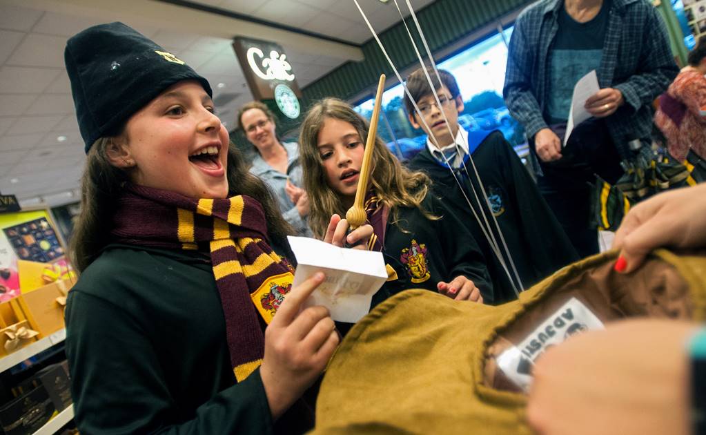 Fans de Harry Potter compran el guion de la obra teatral
