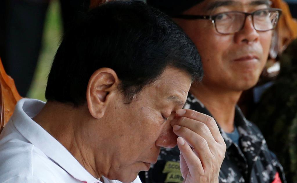 Acusan a Rodrigo Duterte de ordenar ejecuciones extrajudiciales 