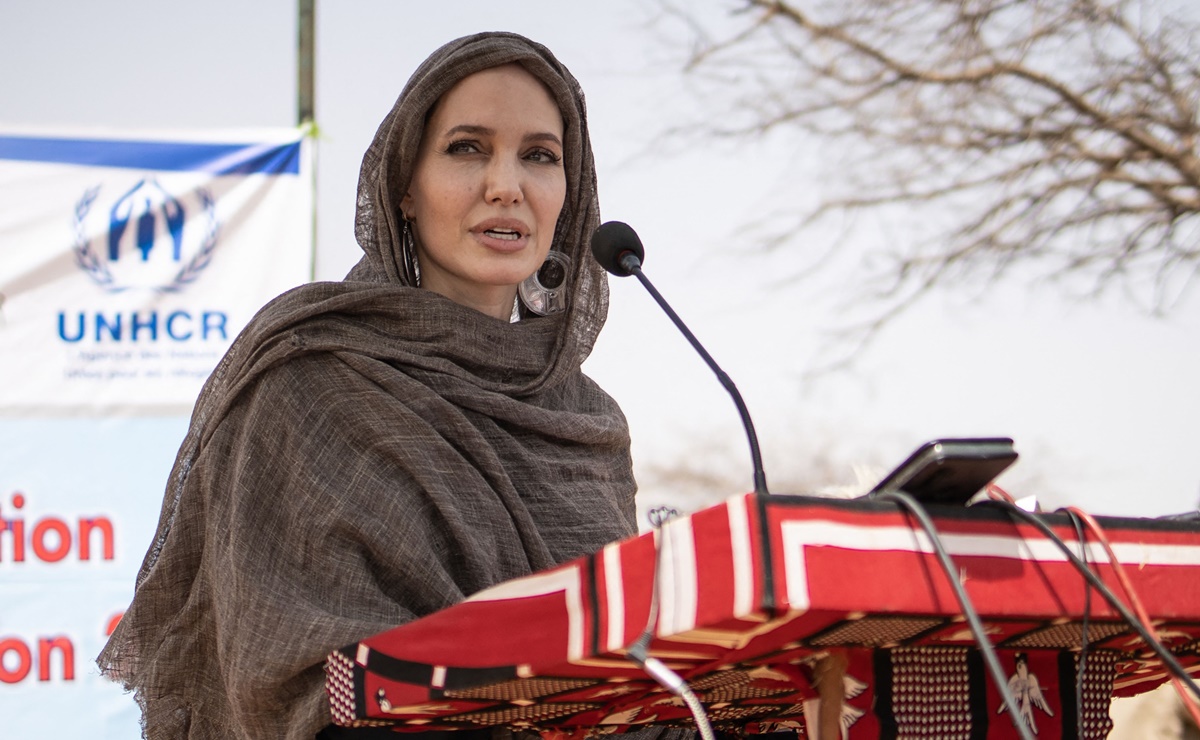 Angelina Jolie visita a los refugiados y desplazados internos en Burkina Faso