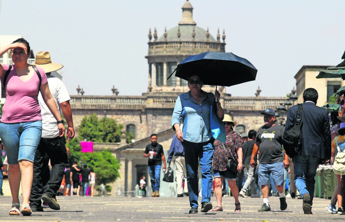 Por ola de calor, suspenden clases en 5 municipios de Michoacán