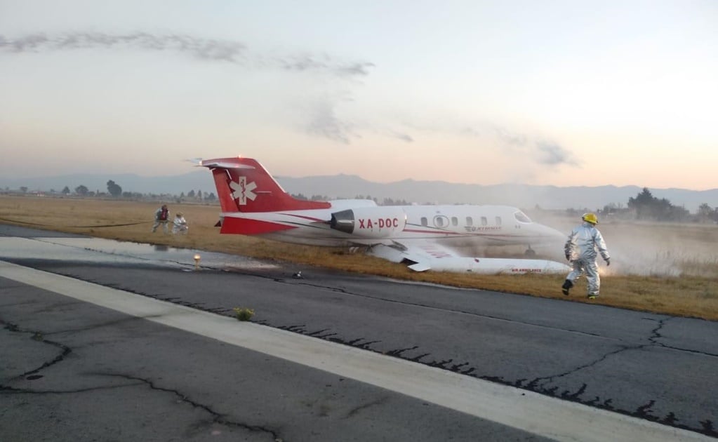 Se despista e incendia avioneta con 9 personas en el Aeropuerto de Toluca