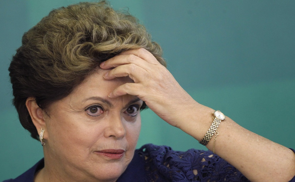Bolsa de Brasil sube 1.12% tras suspensión de mandato de Rousseff