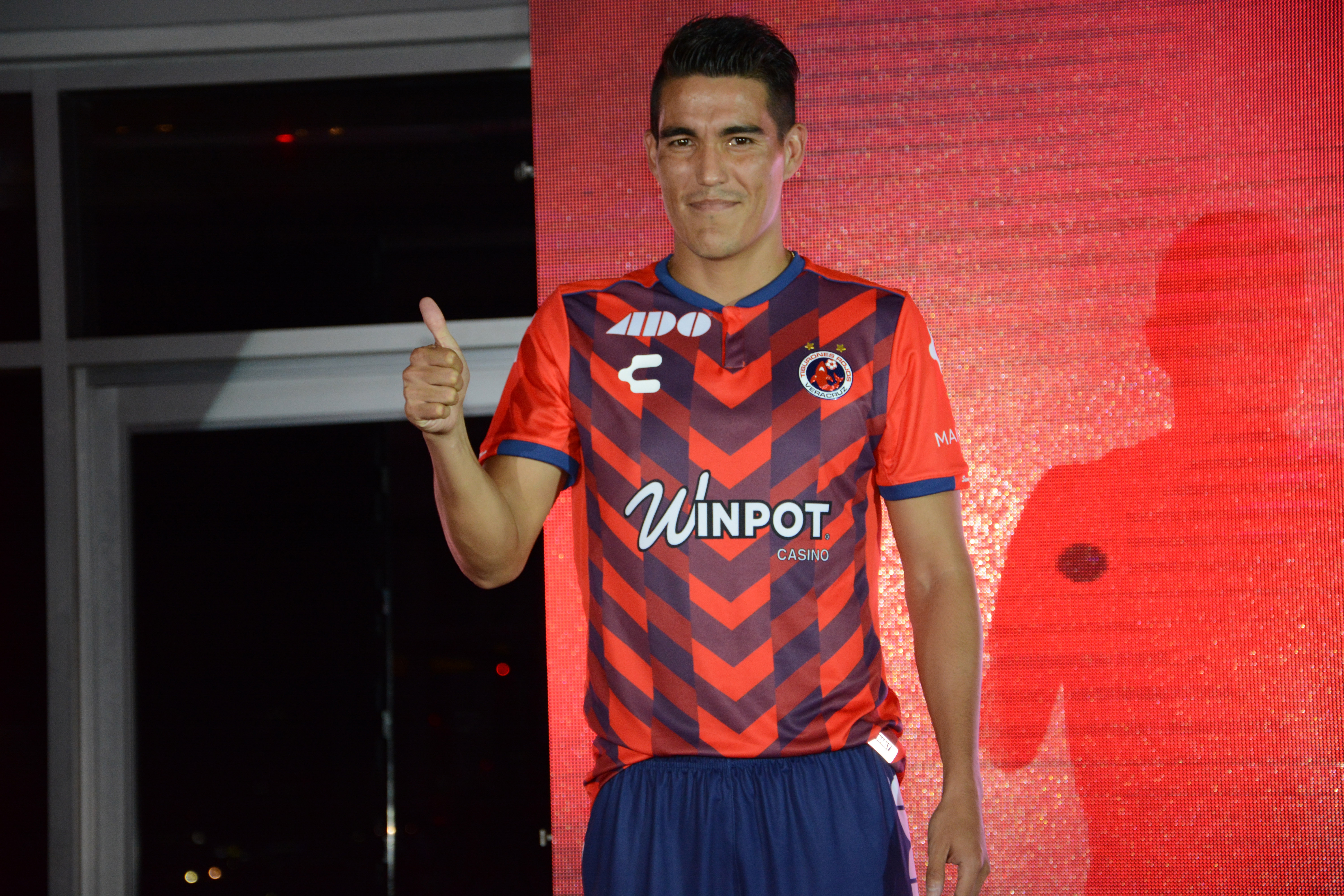 Veracruz presentó su nuevo uniforme