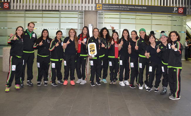 Hockey femenil toma auge