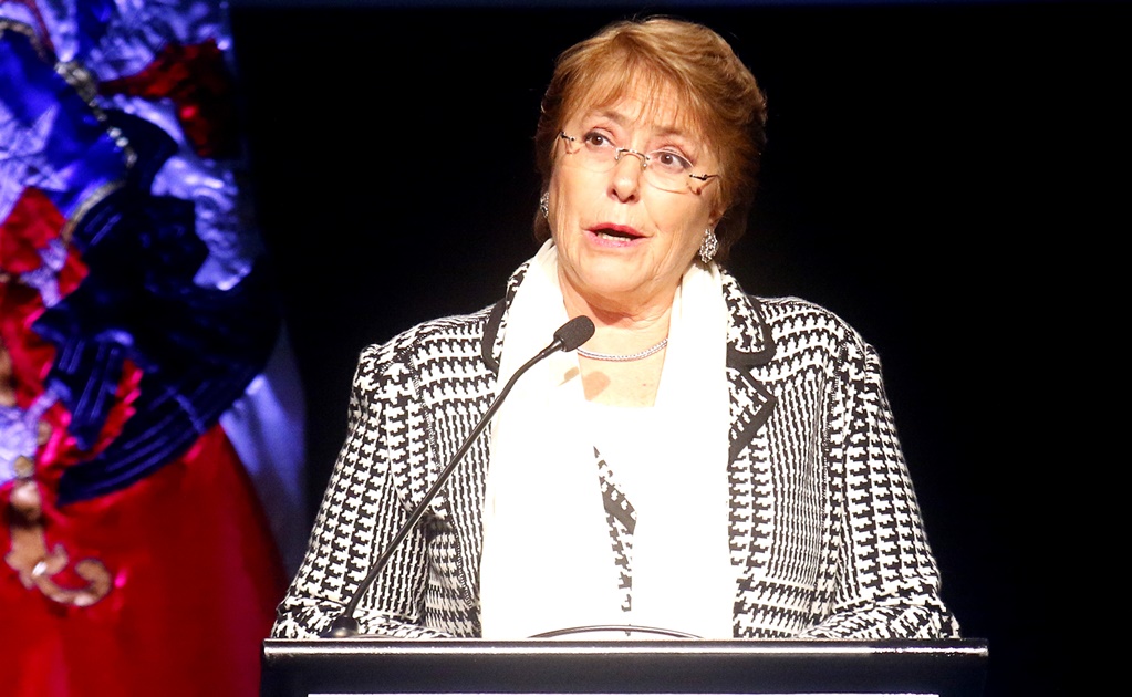 Repunta aprobación a Bachelet: encuesta 