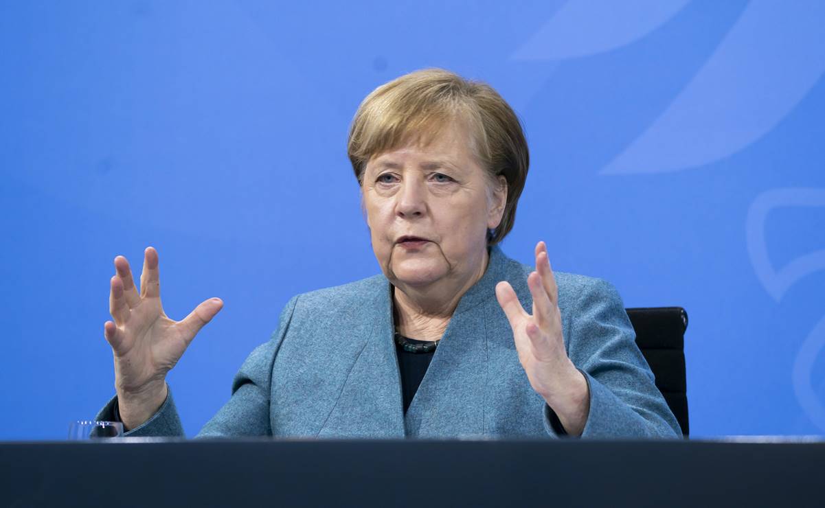 Merkel, dispuesta a considerar vacuna Sputnik V, si la avala la agencia europea