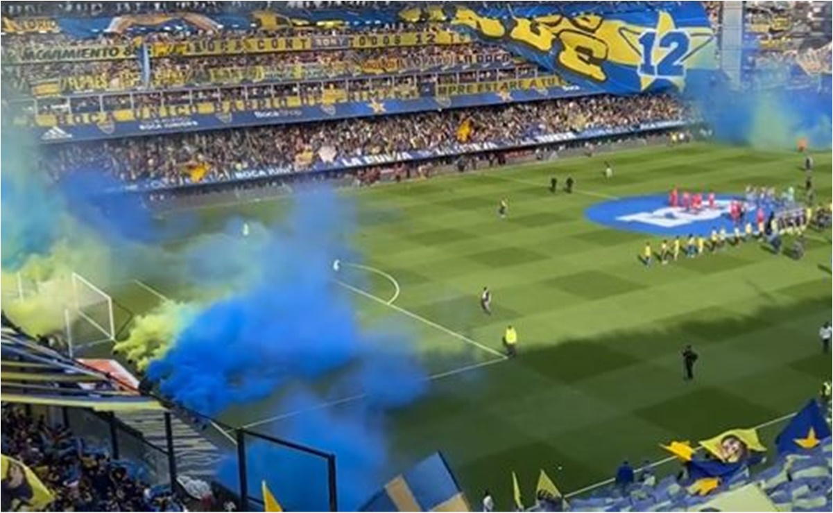 VIDEO: El impresionante recibimiento a Boca Juniors en la pelea por el campeonato argentino