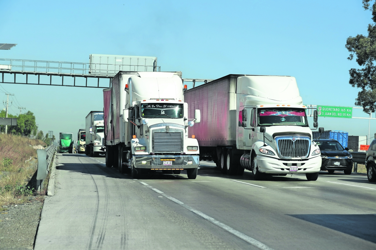 Cofece detecta presuntos acuerdos ilegales entre autotransportistas federales de carga