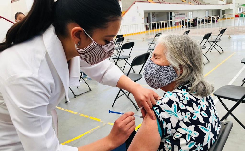 Aplican más de 173 mil vacunas anti-Covid a adultos mayores en Ecatepec