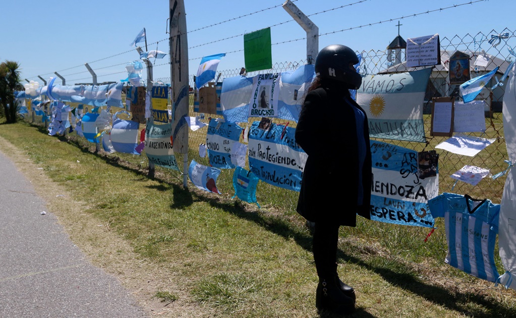 Dolor e indignación tras informe de explosión en submarino argentino