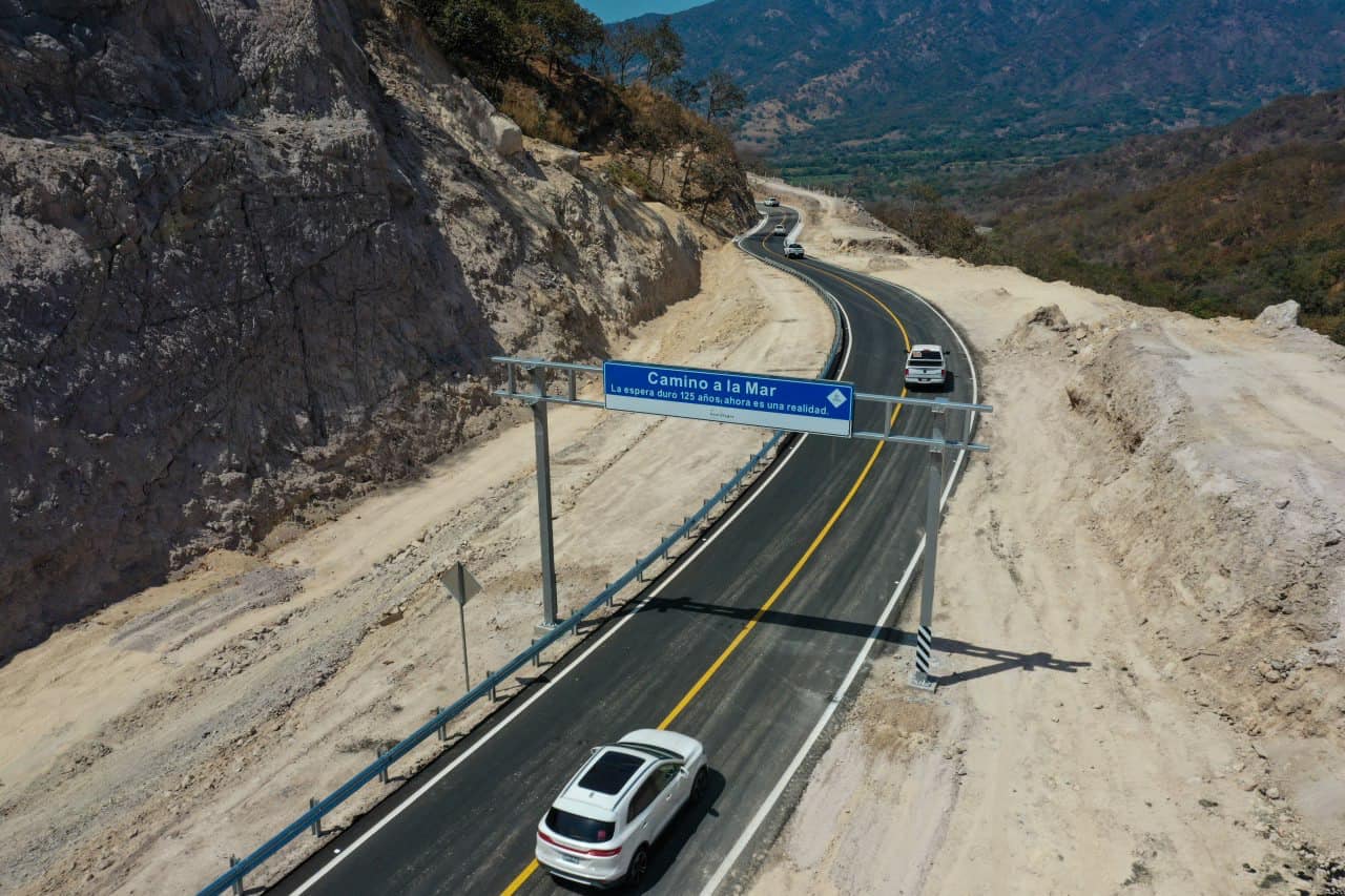 La carretera que tardó más de un siglo en construirse