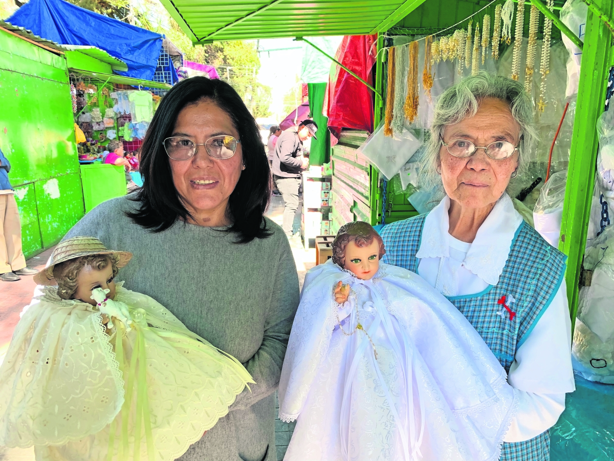 Crean ropones por amor al niño Jesús