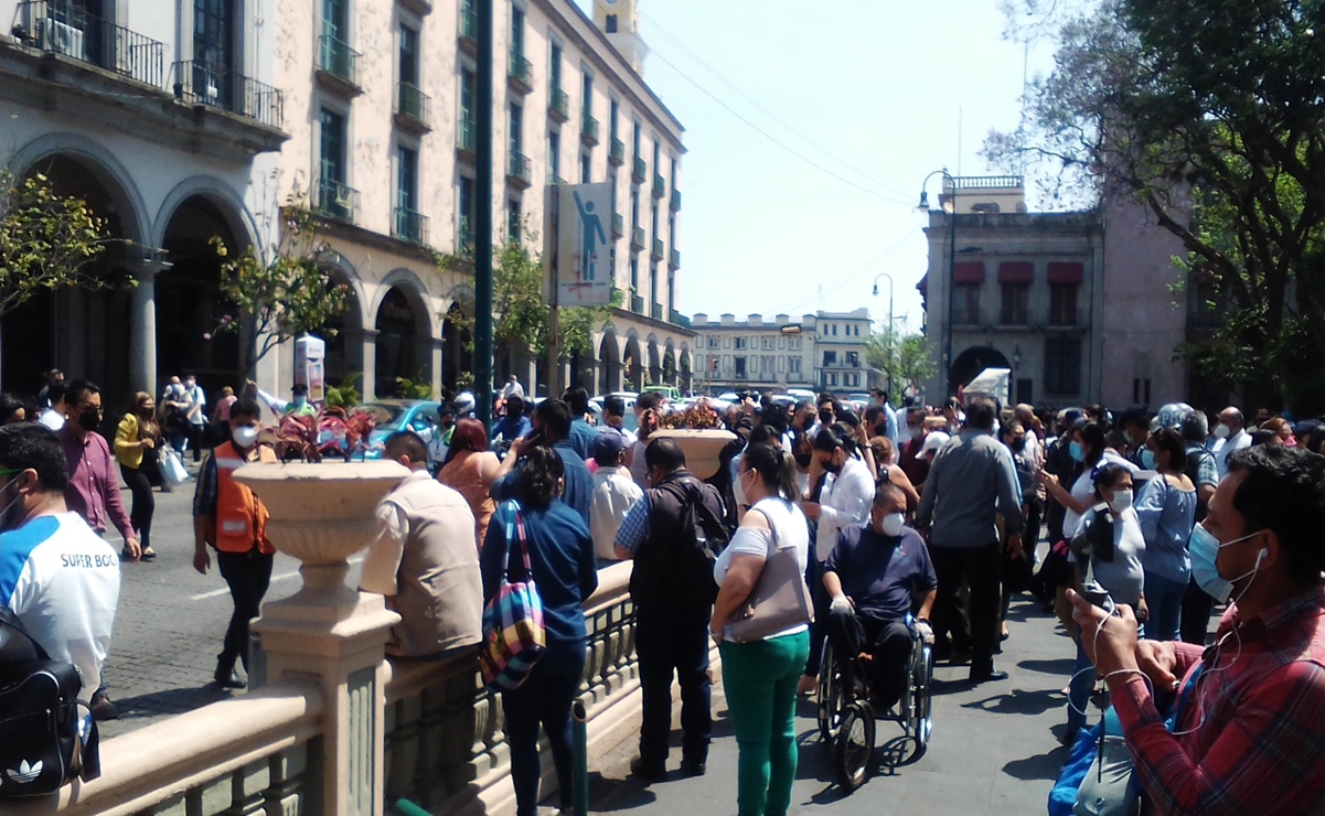 Desalojan Palacio Municipal de Xalapa por fuga de gas