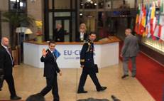 EPN arriba a Bruselas para cumbre CELAC-UE