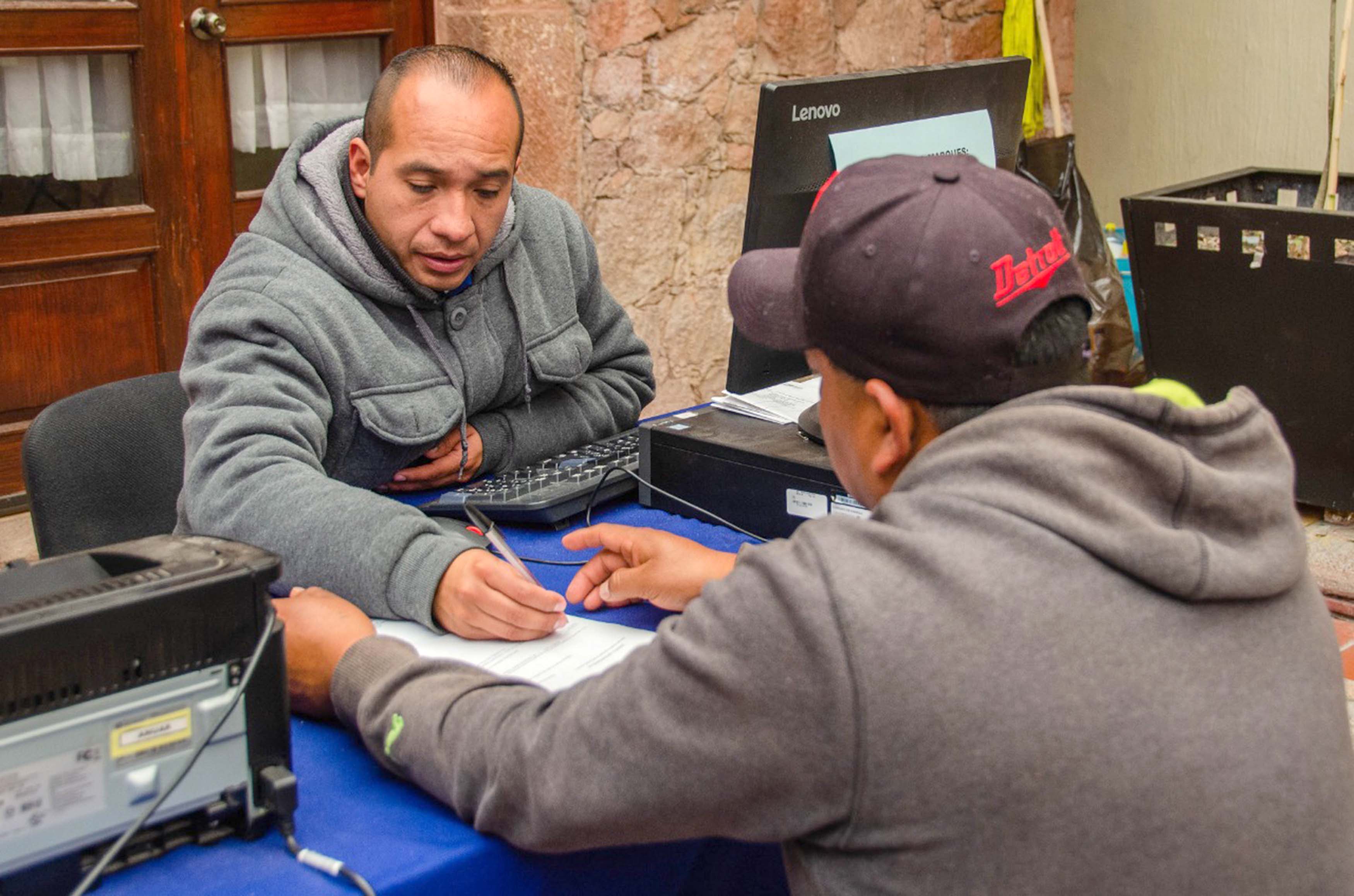 Realizan en Atención Ciudadana 30 mil trámites 