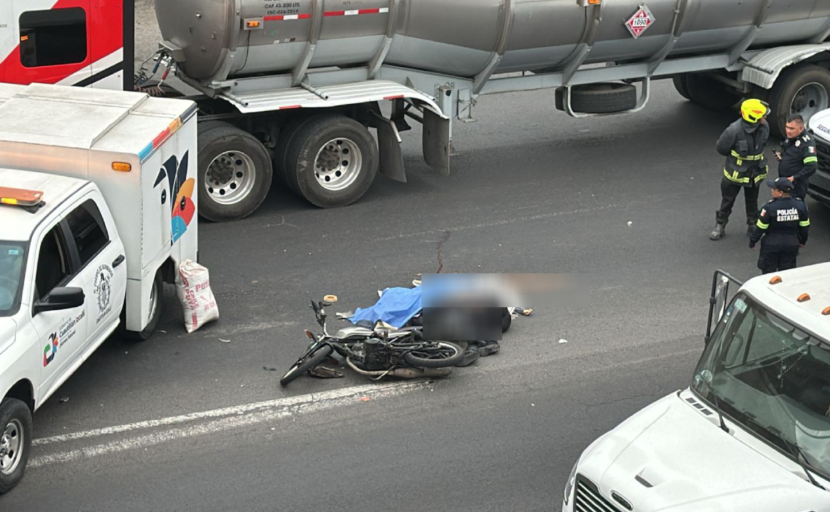 Tráiler embiste y mata a motociclistas en la México-Querétaro