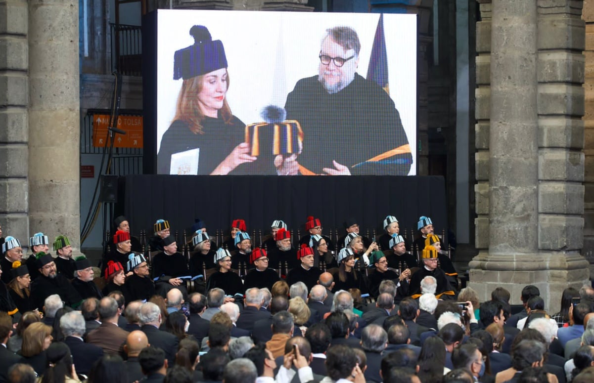 Guillermo del Toro recibe Doctorado Honoris Causa de la UNAM