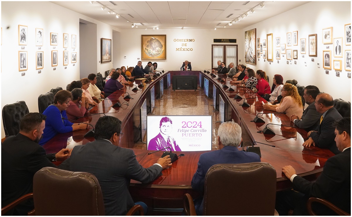 AMLO se reune con esposas y madres de los mineros de Pasta de Conchos y el Pinabete