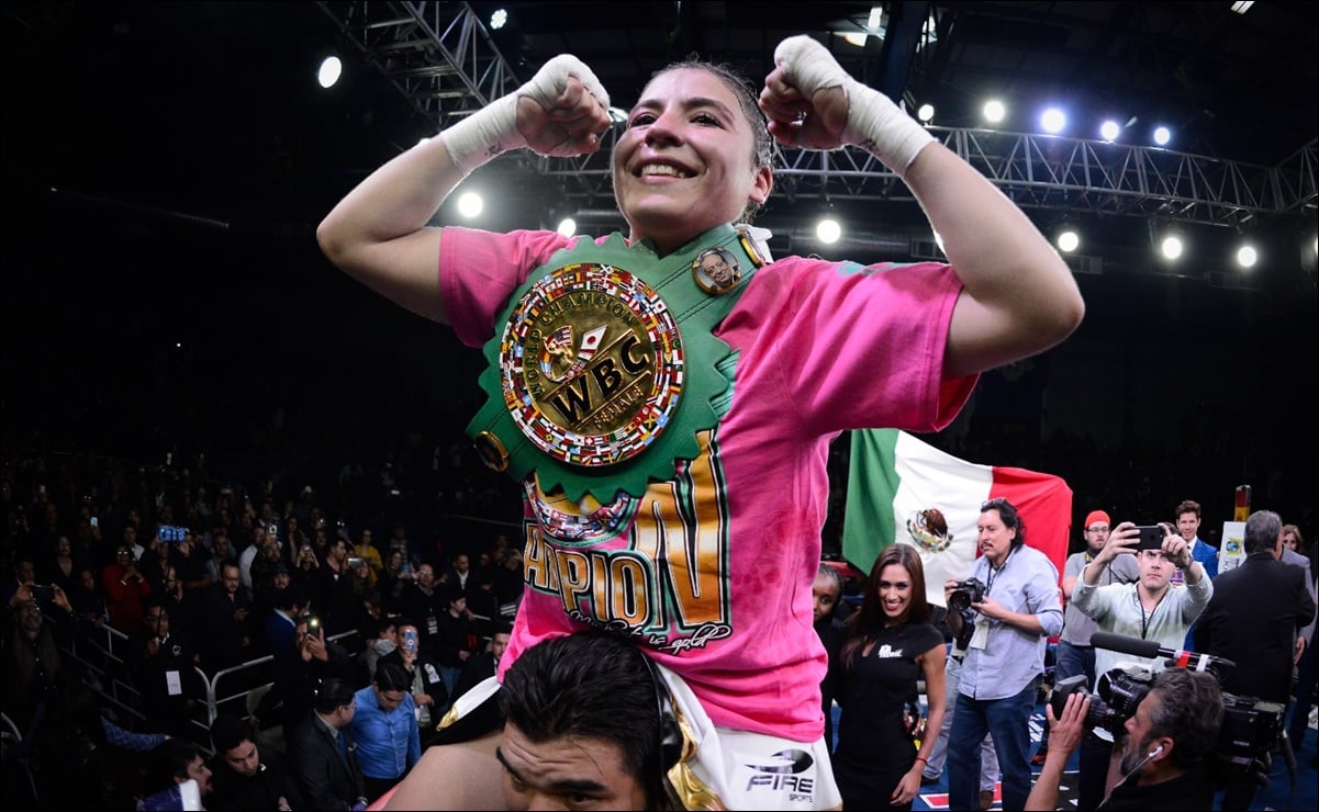 Mexicanas celebran el mes de la mujer con peleas de campeonato mundial