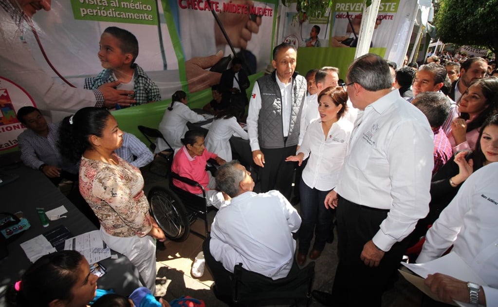 Inaugura Rosario Robles feria del ISSSTE en Edomex y entrega apoyos de vivienda