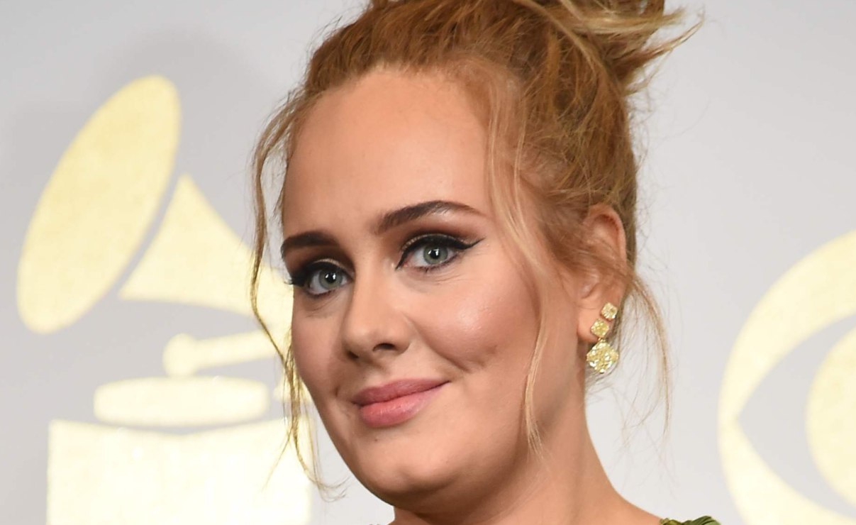 Adele padece tiña inguinal tras conciertos en Las Vegas