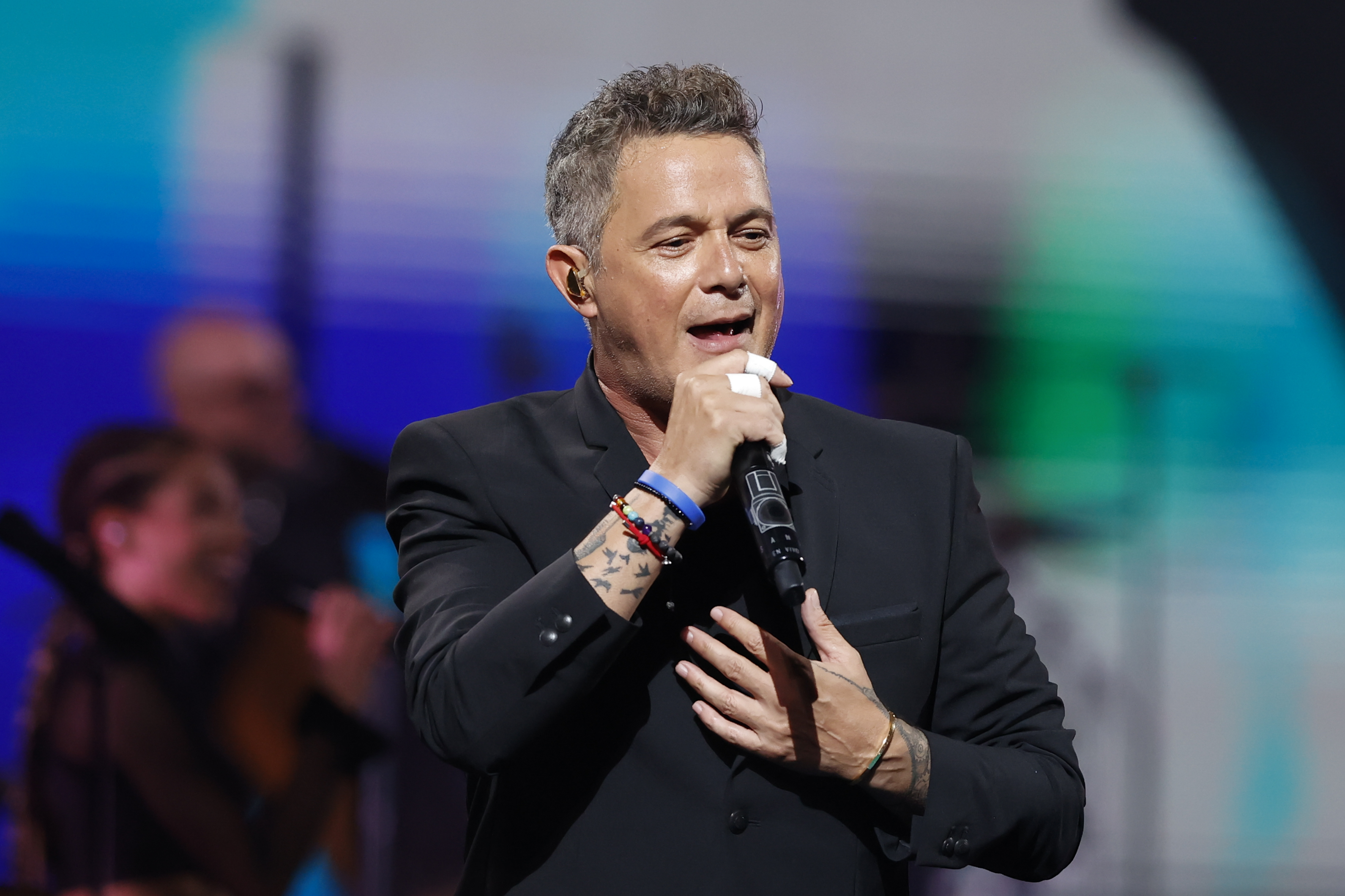 Alejandro Sanz se lleva la Gaviota plata y oro durante la inauguración del Festival de Viña del Mar