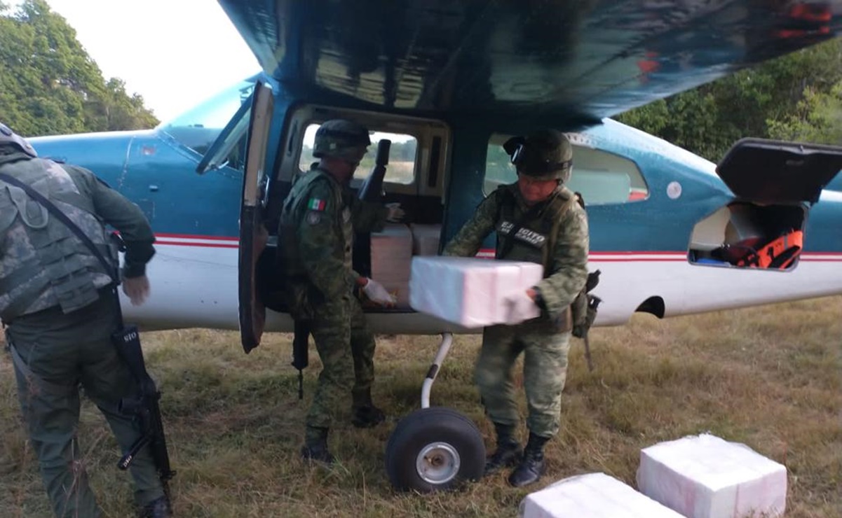 Intercepta Ejército aeronave con 400 kilogramos de cocaína en Oaxaca