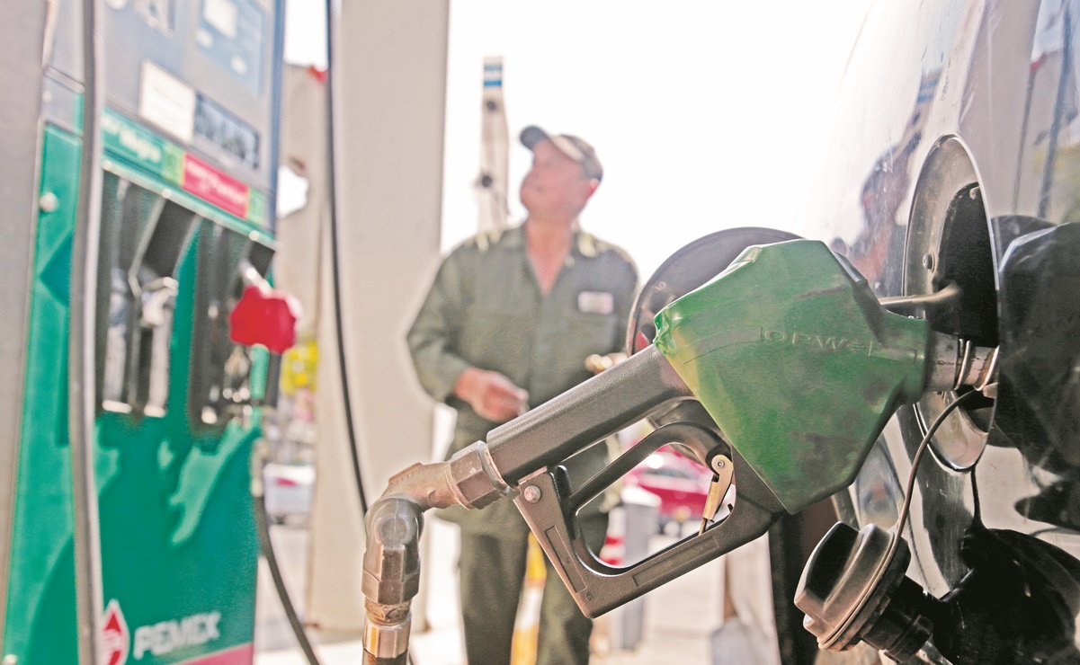 “Se acaba la robadera”; gasolineros que no entreguen litros completos se les retira la concesión: AMLO