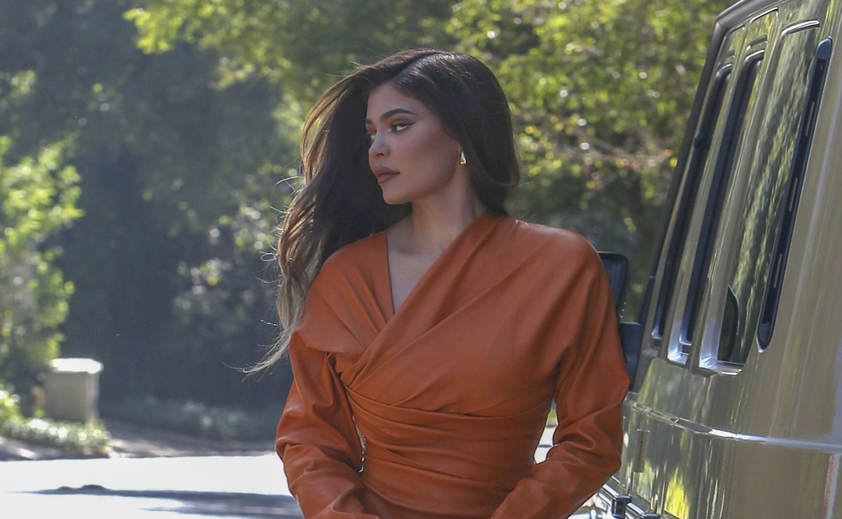 El lujoso minivestido con el que Kylie Jenner arrasó en Beverly Hills 