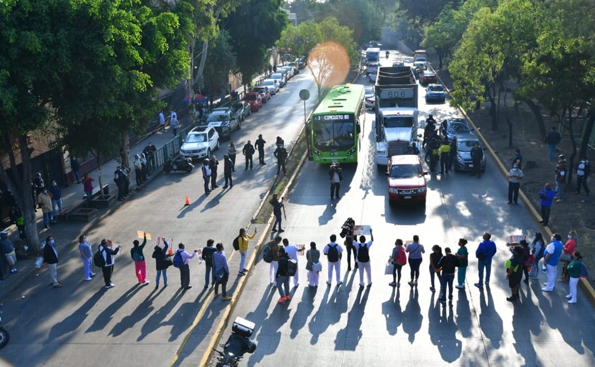 Tras 4 horas, personal médico de La Raza levanta bloqueo en Circuito Interior 