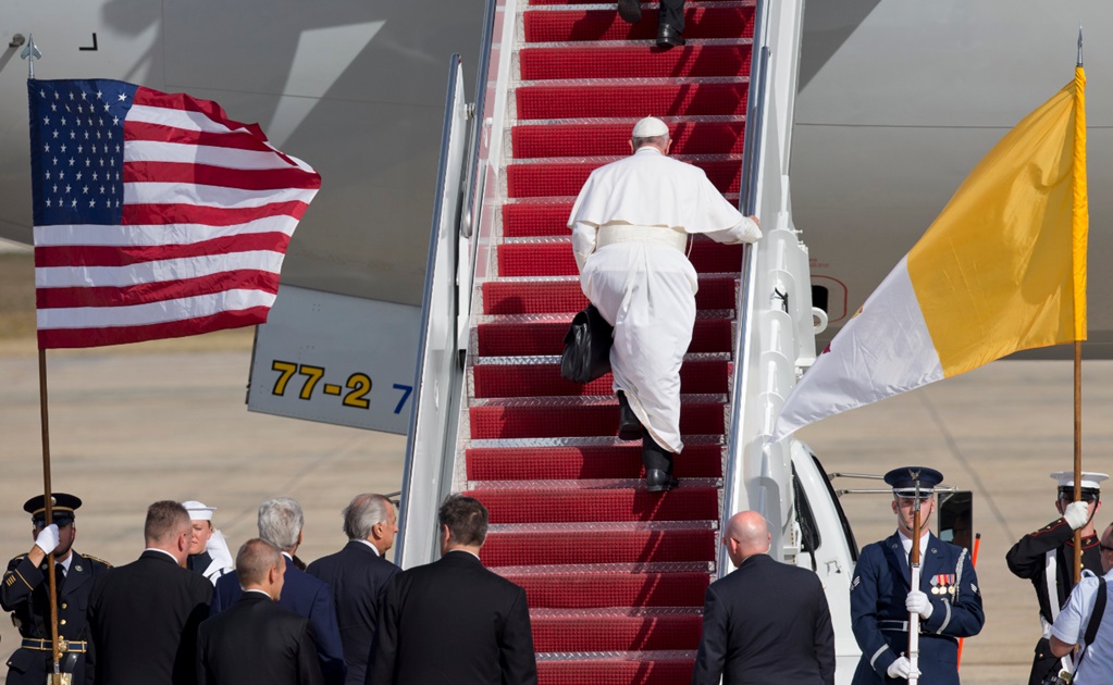 Papa se despide de Washington; parte a NY