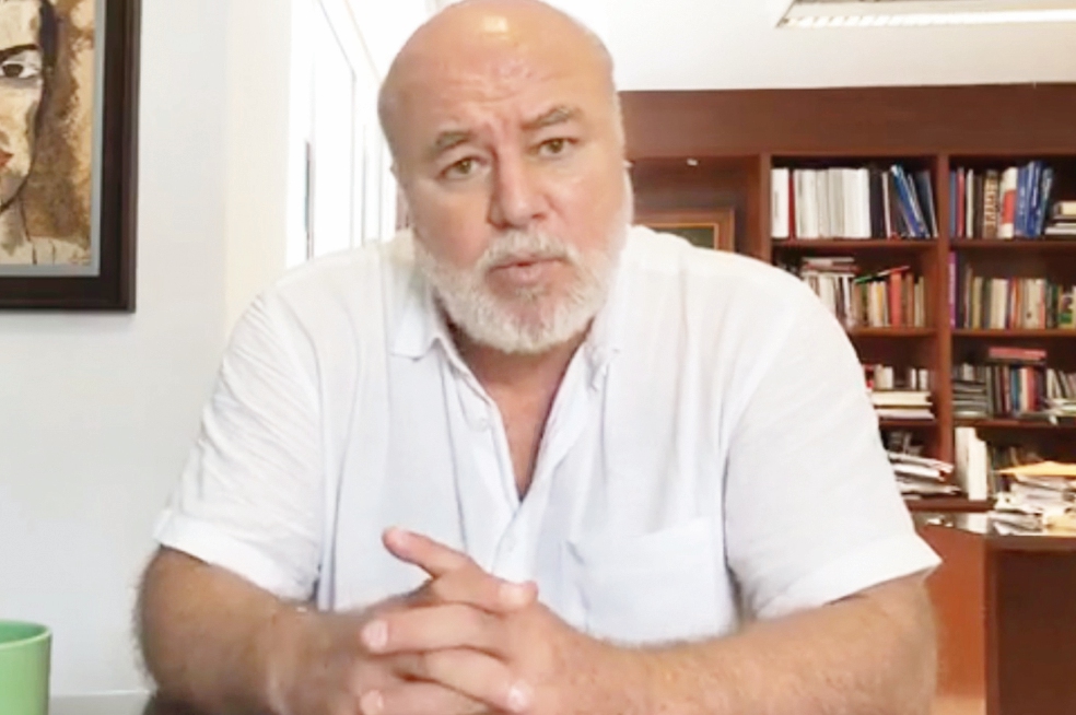 Manuel Clouthier anuncia su retiro de la vida política