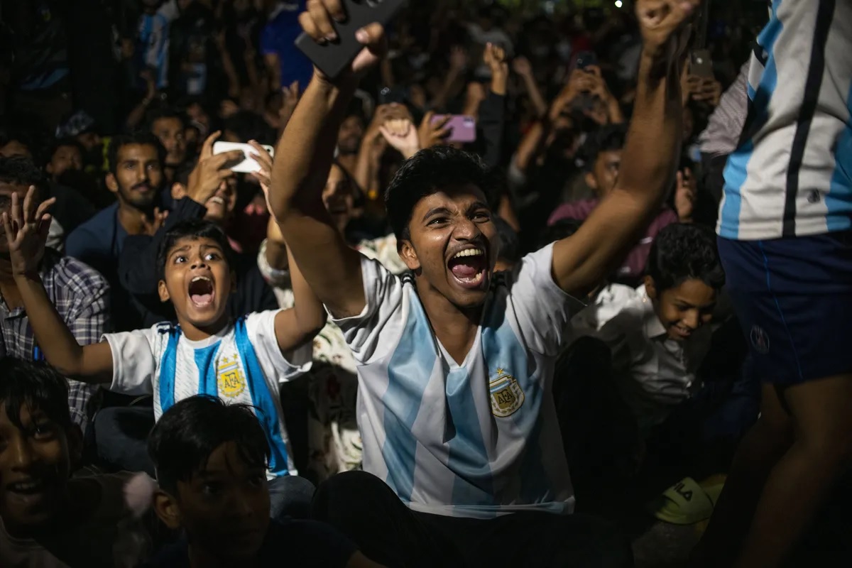 Fanática de la Selección de Argentina muere al recibir un disparo durante los festejos en India