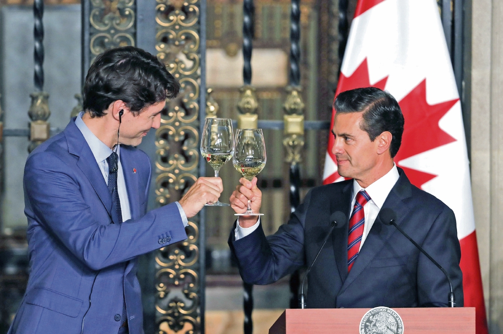 Dialogan Peña y Trudeau sobre respuesta a los aranceles de EU