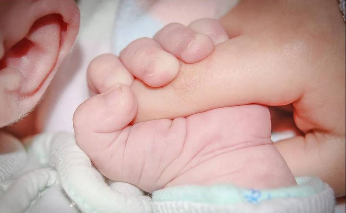 Orden de apellidos de bebés, por acuerdo de madre y padre, aprueban en el Senado