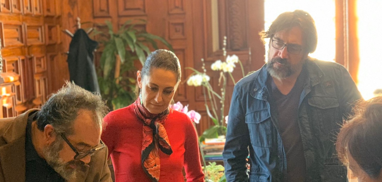 Claudia Sheinbaum y Javier Bardem se reúnen por la serie “Mexica” 