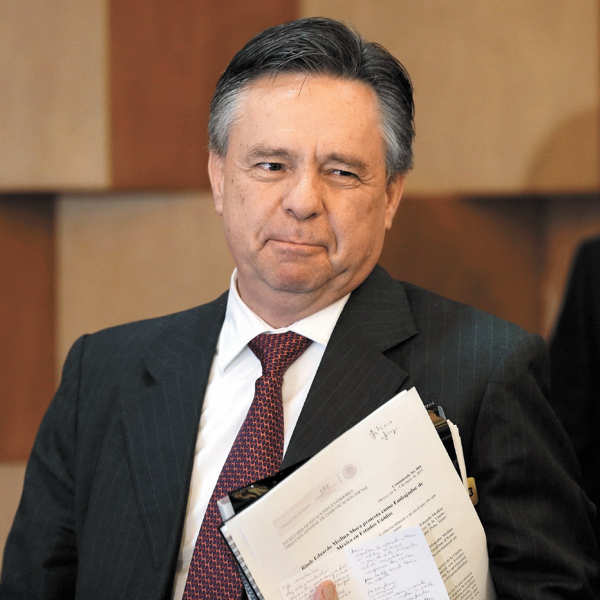 Bloqueo de cuentas de Medina Mora, tras su renuncia: UIF