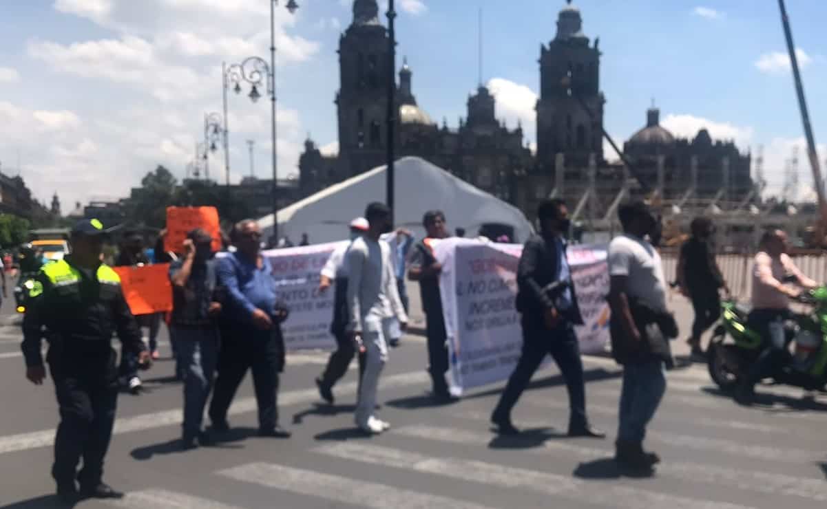 Transportistas llegan al Zócalo tras mega bloqueo en la CDMX