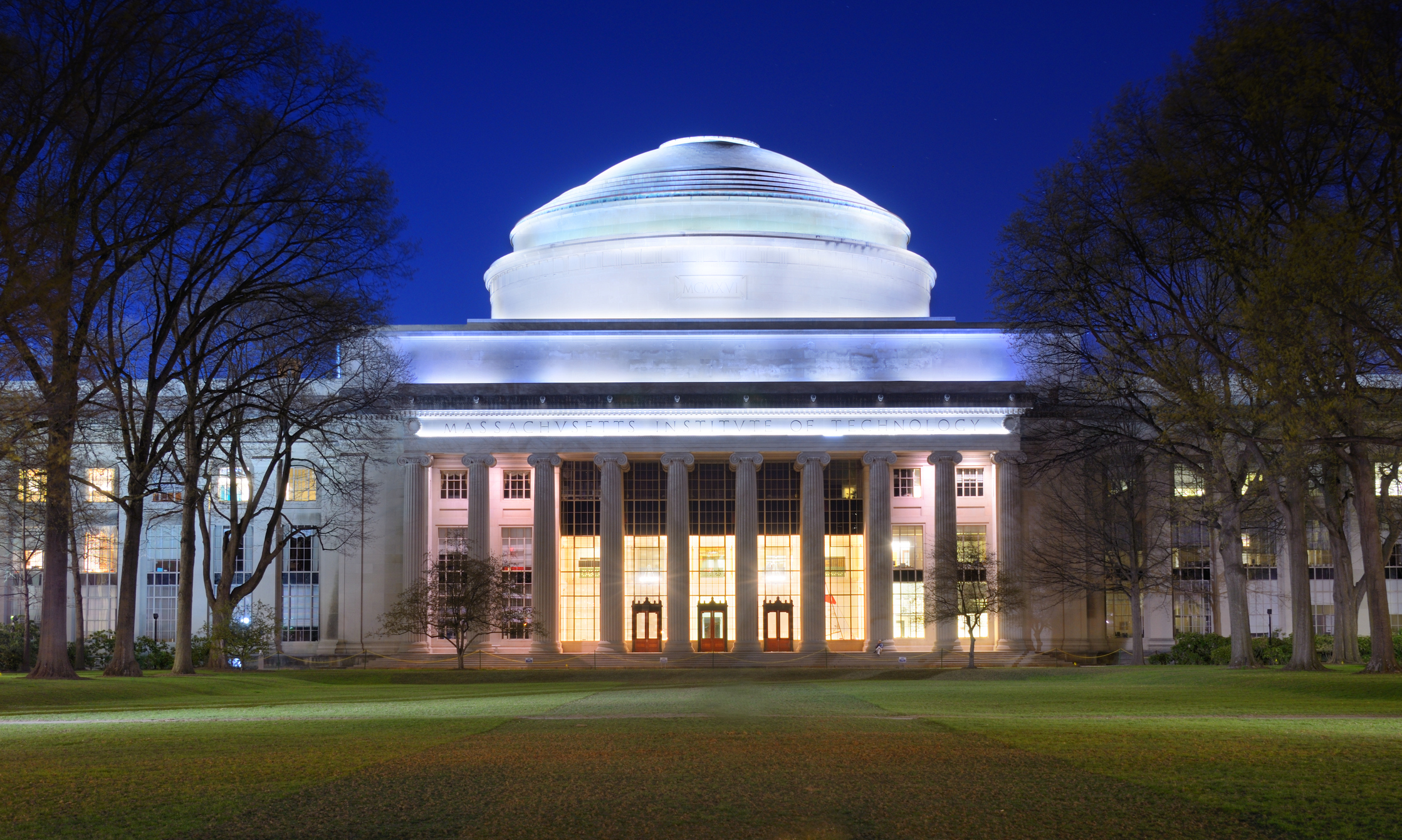 MIT encabeza la lista de las 'Mejores Universidades del Mundo'; Harvard avanza