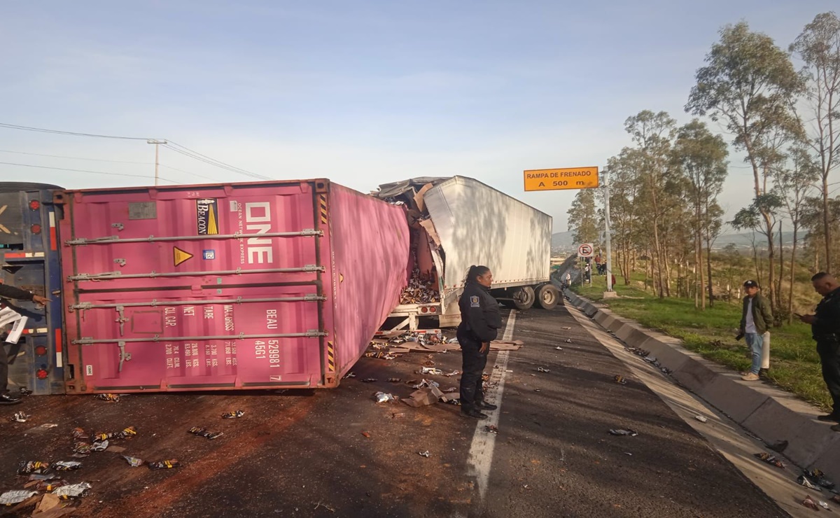 Accidente en carretera Calpulalpan-Texcoco deja un muerto y 12 heridos