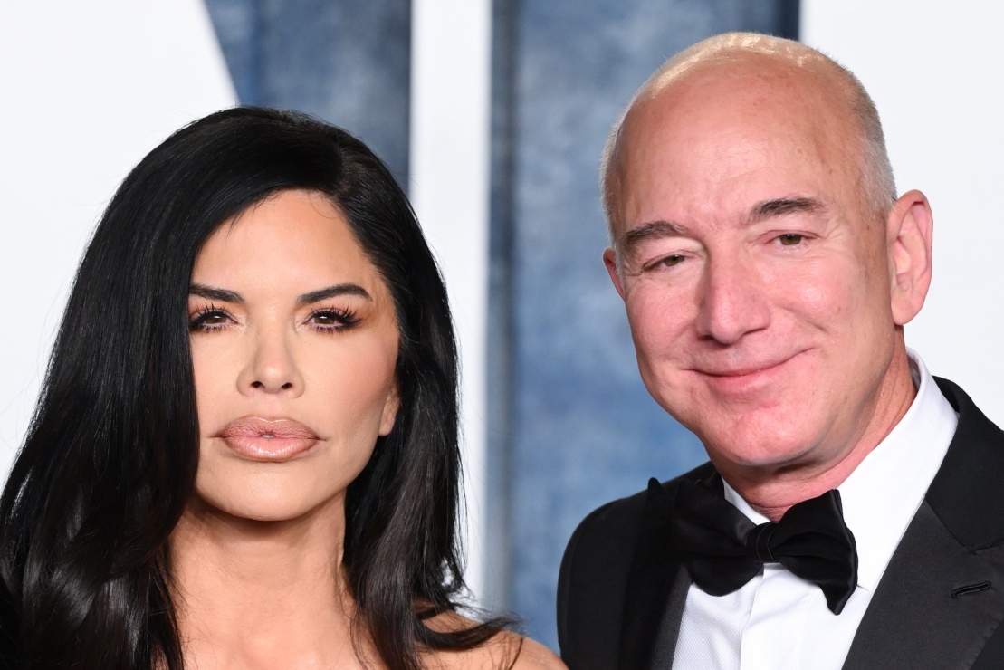 Lauren Sanchez, prometida de Jeff Bezos, realiza voluntariado en México