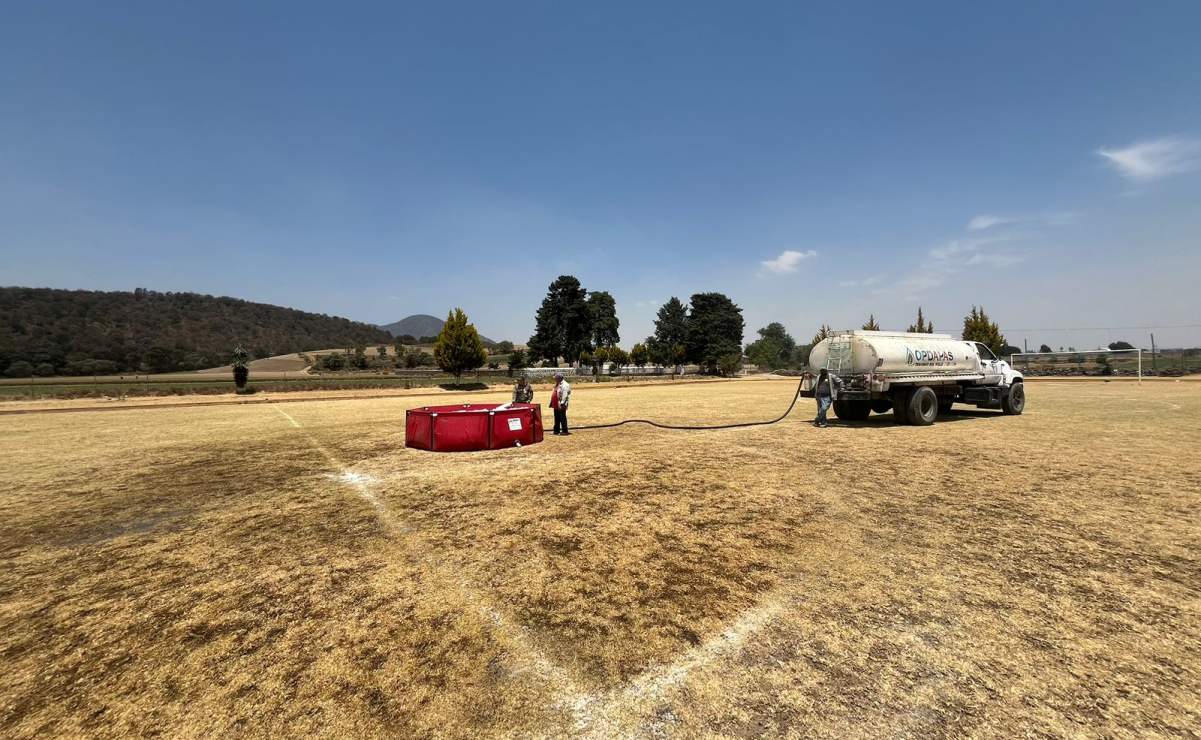 Grupo de Rescate Aéreo "Relámpagos" ayuda a combatir incendio forestal en Tenango del Valle