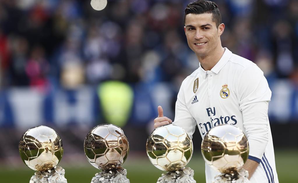 Cristiano Ronaldo dedica el Balón de Oro a la afición
