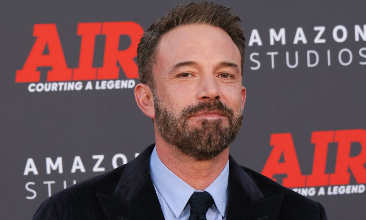 Ben Affleck protagoniza pelea con un paparazzi afuera de su casa