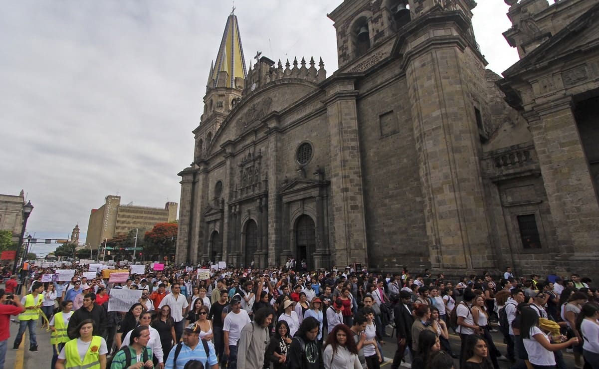 Exigen en Jalisco el regreso con vida de Miguel Alejandro Soto, estudiante de la UDG desaparecido