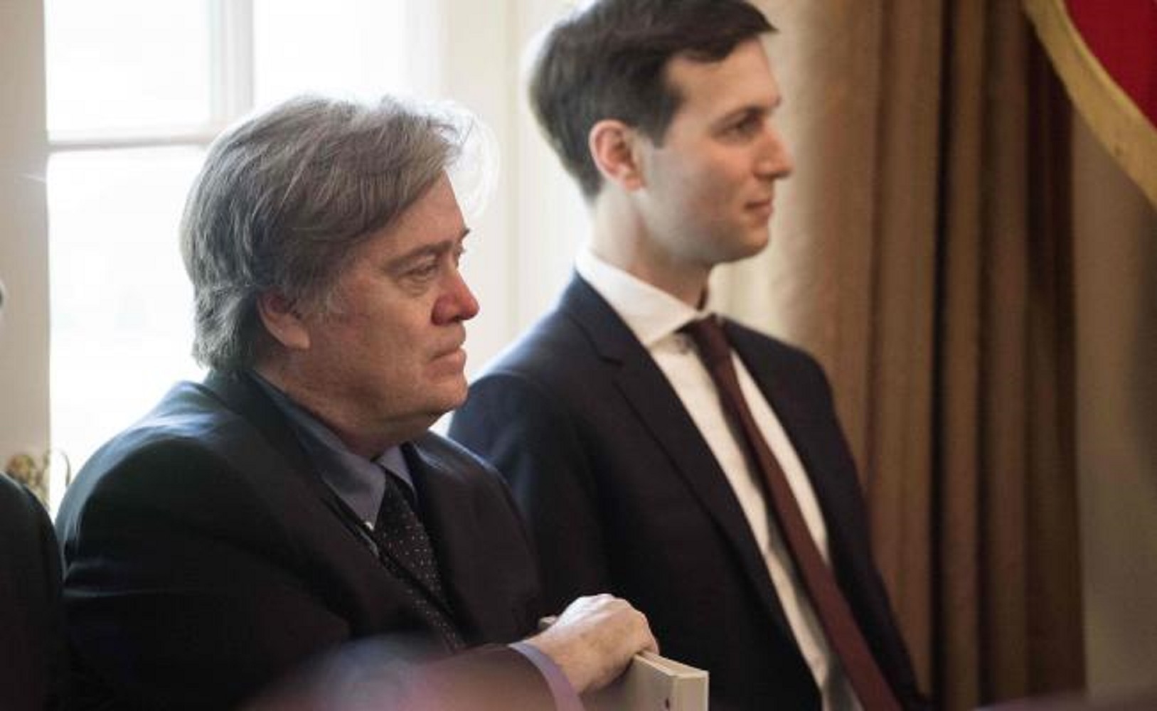 Reunión con rusos en la Torre Trump fue una "traición", asegura Steve Bannon