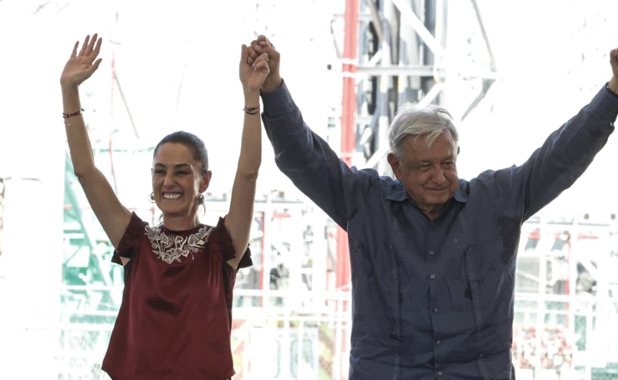 AMLO y Sheinbaum supervisan avances de obra del puerto de Guaymas, Sonora